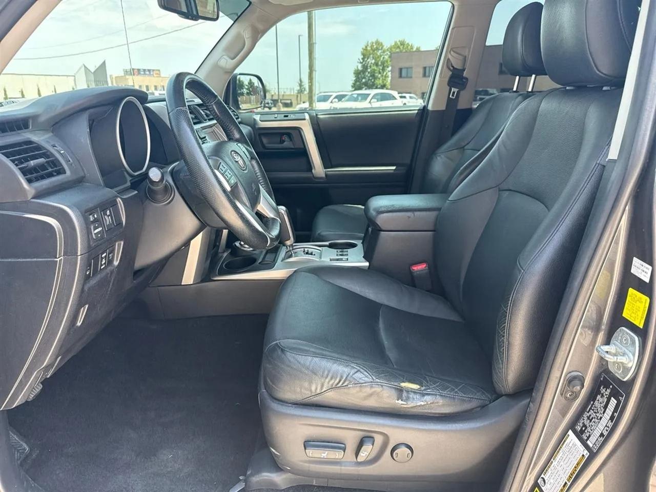 Toyota 4Runner 4WD 4dr V6 Limited (Natl) 2011