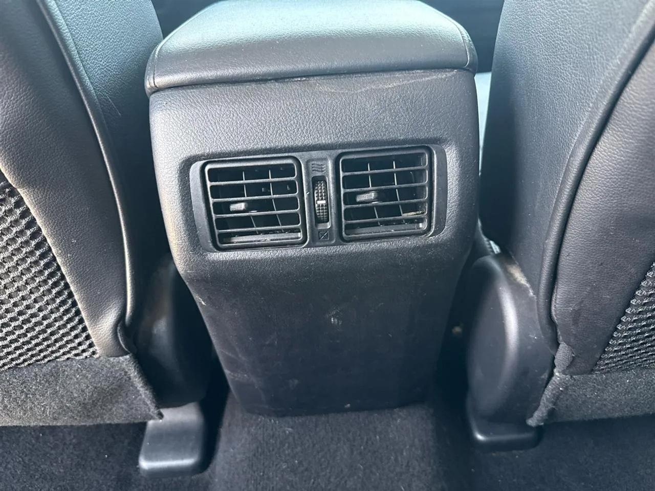 Toyota 4Runner 4WD 4dr V6 Limited (Natl) 2011