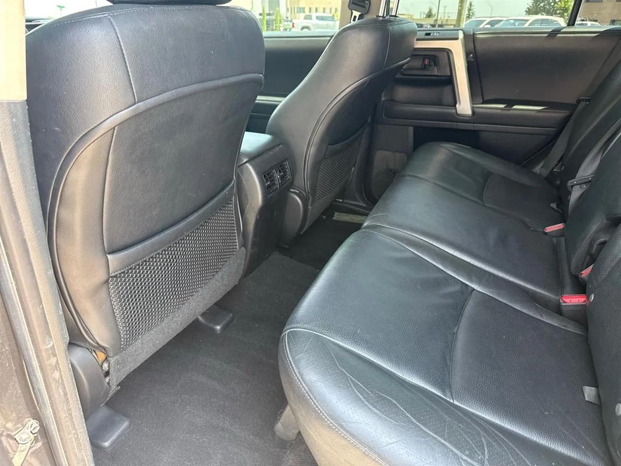 Toyota 4Runner 4WD 4dr V6 Limited (Natl) 2011