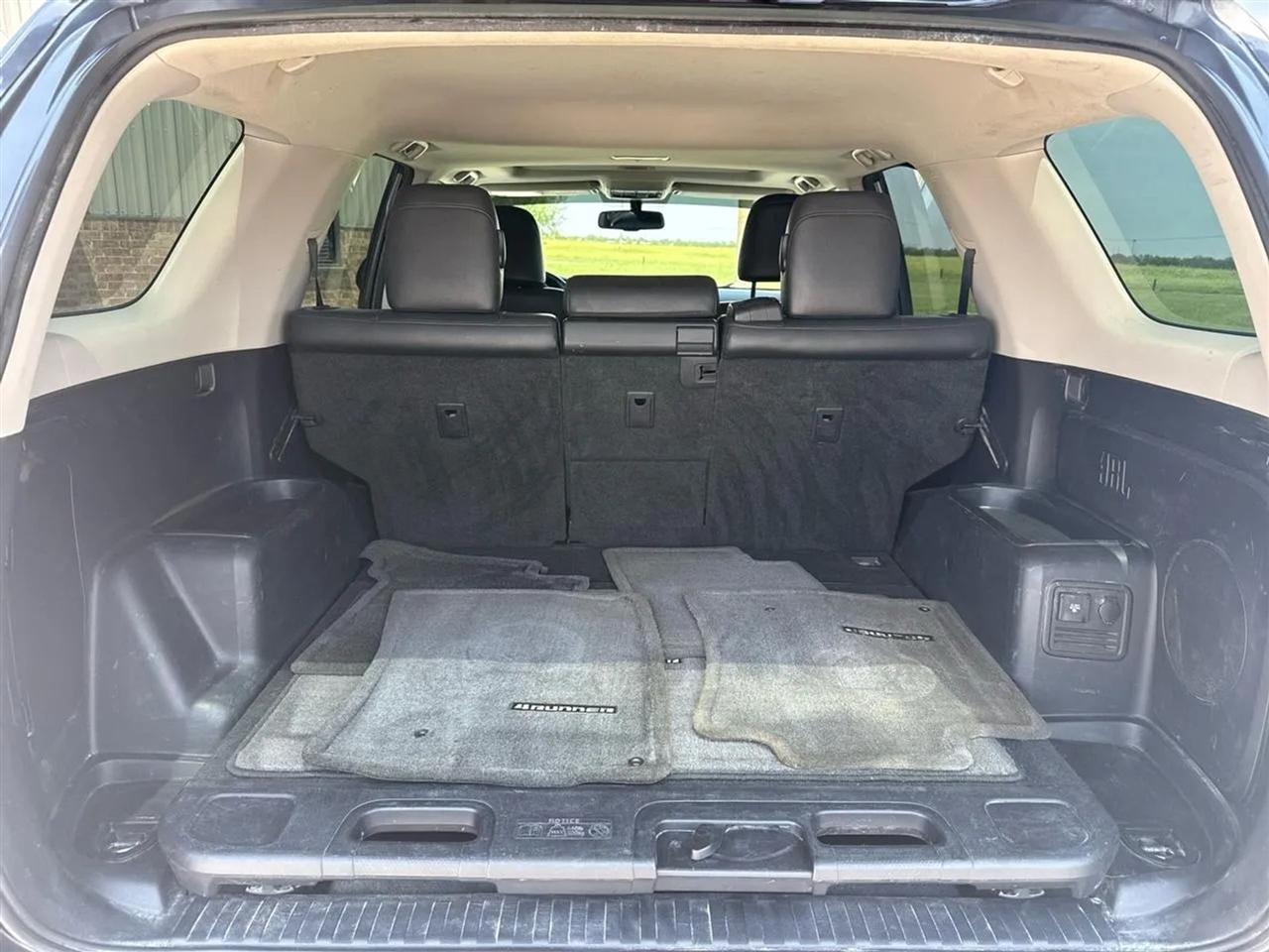 Toyota 4Runner 4WD 4dr V6 Limited (Natl) 2011