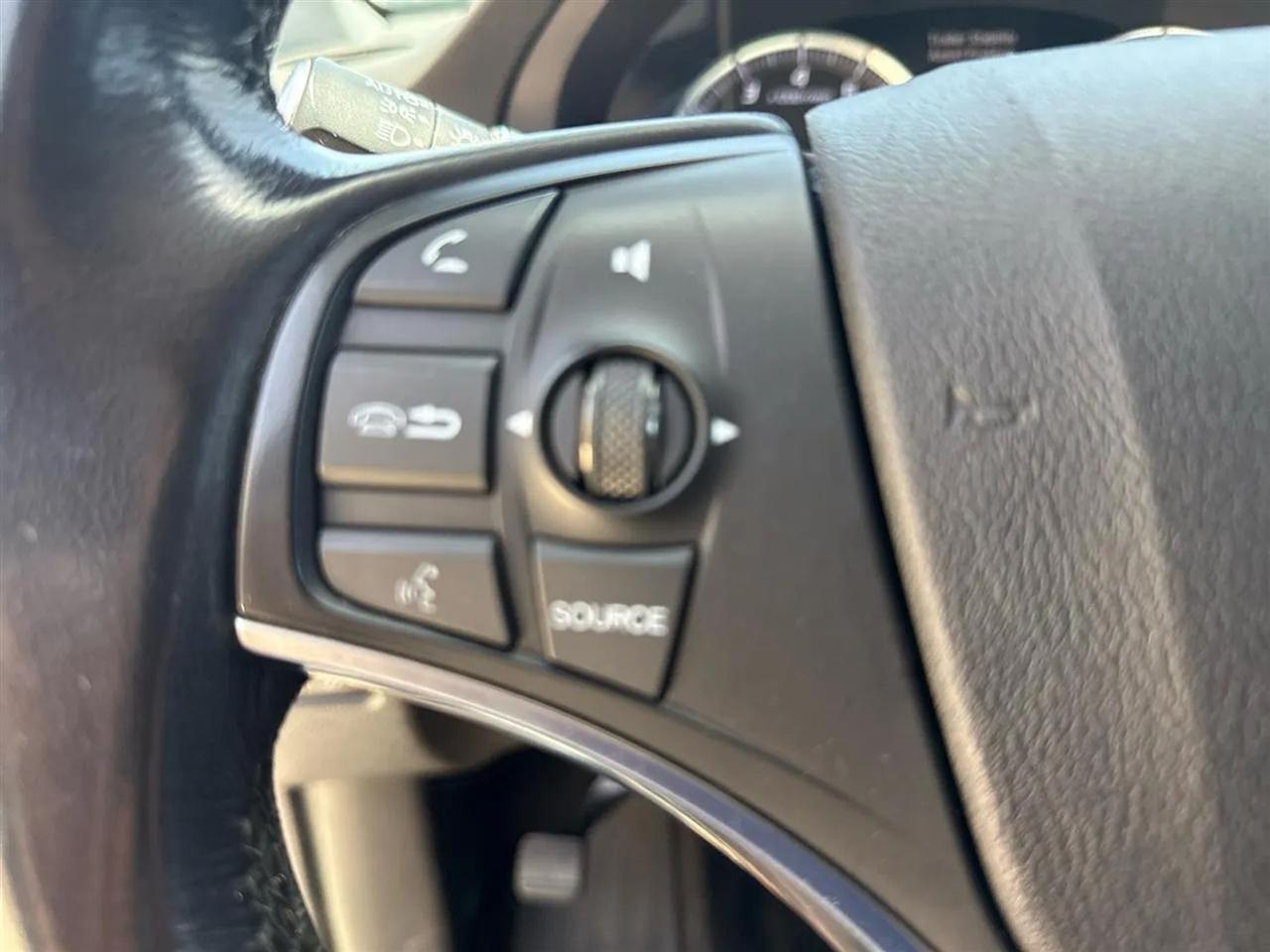 Acura MDX SH-AWD 4dr w/Advance 2016
