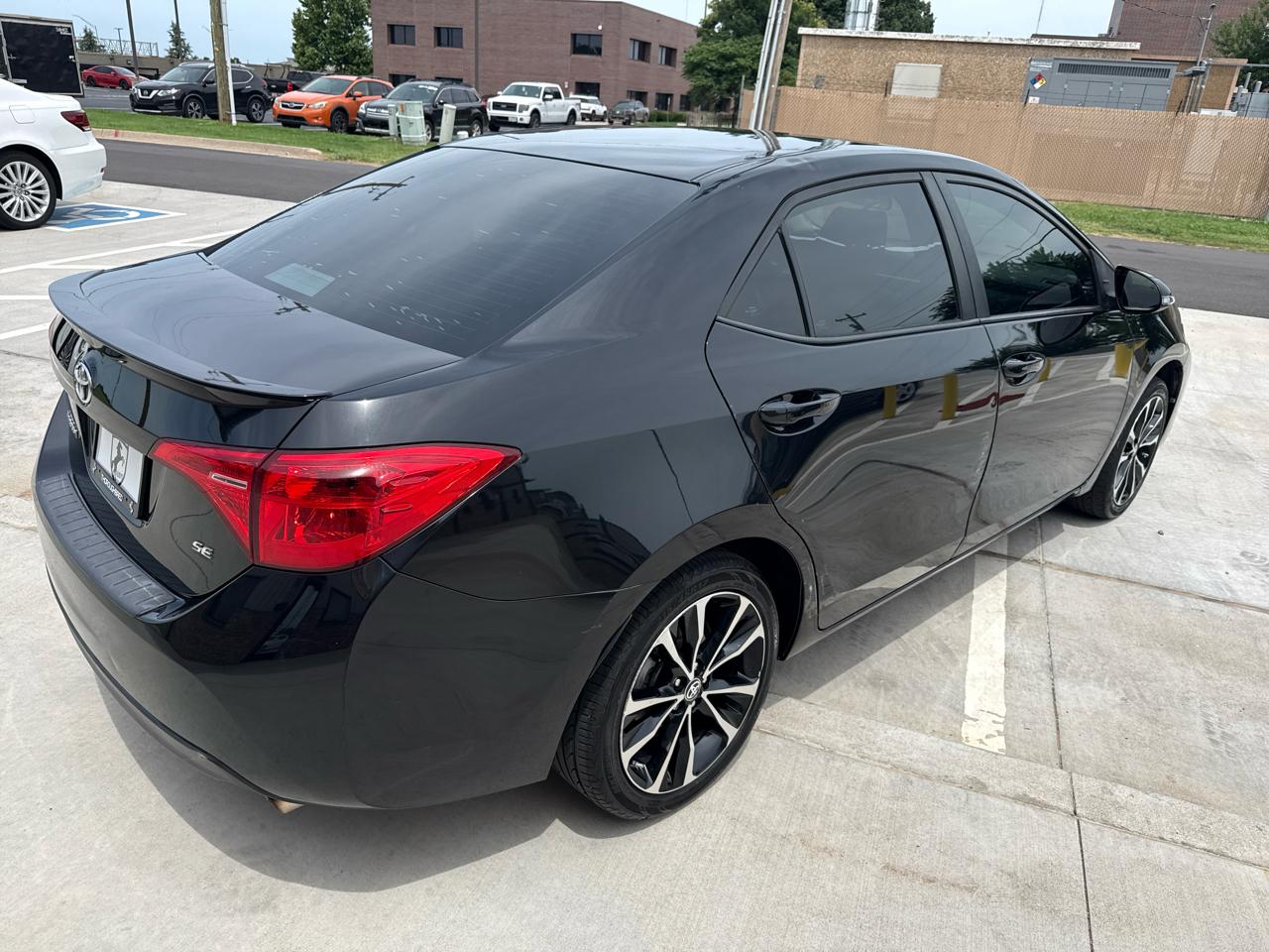 Toyota Corolla XLE CVT (Natl) 2018