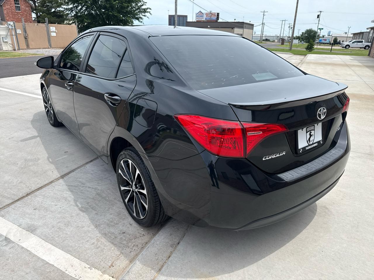Toyota Corolla XLE CVT (Natl) 2018
