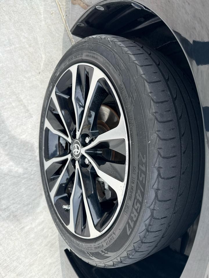Toyota Corolla XLE CVT (Natl) 2018