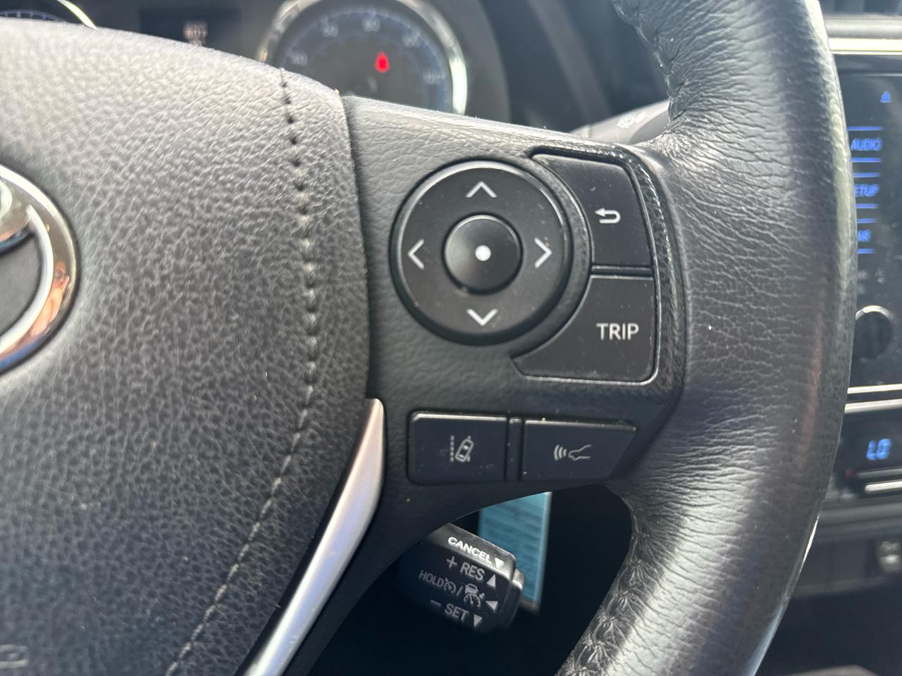 Toyota Corolla XLE CVT (Natl) 2018