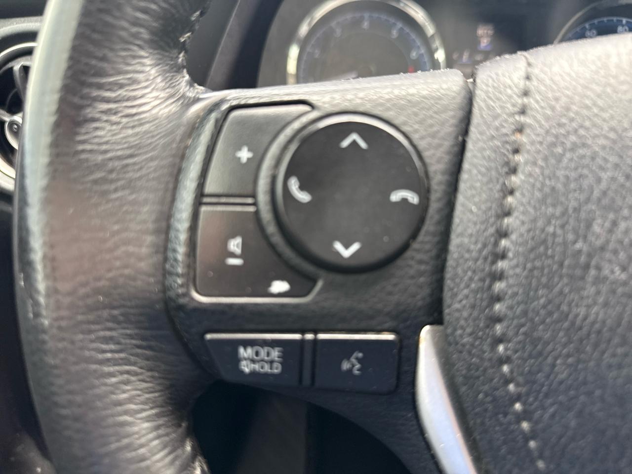 Toyota Corolla XLE CVT (Natl) 2018