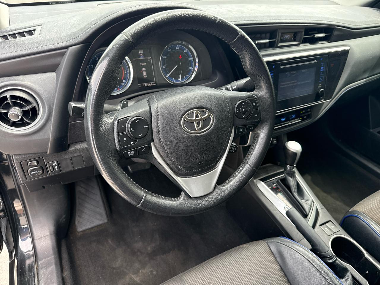 Toyota Corolla XLE CVT (Natl) 2018