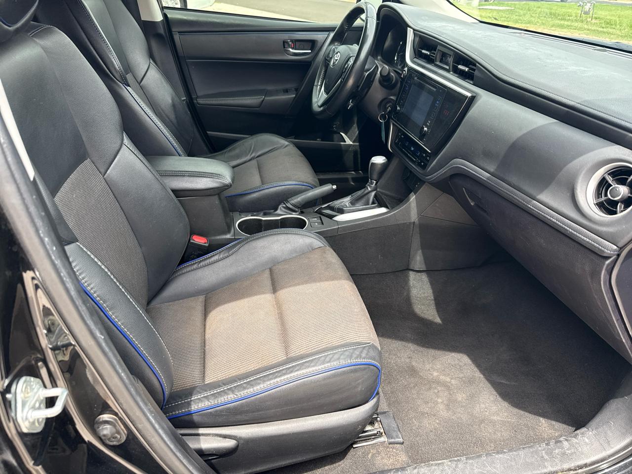 Toyota Corolla XLE CVT (Natl) 2018