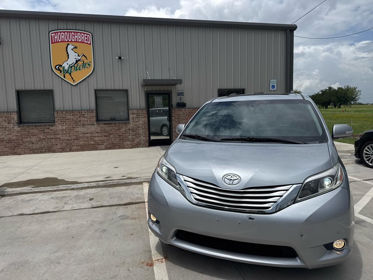 Toyota Sienna 5dr 7-Pass Van Ltd FWD (Natl) 2016