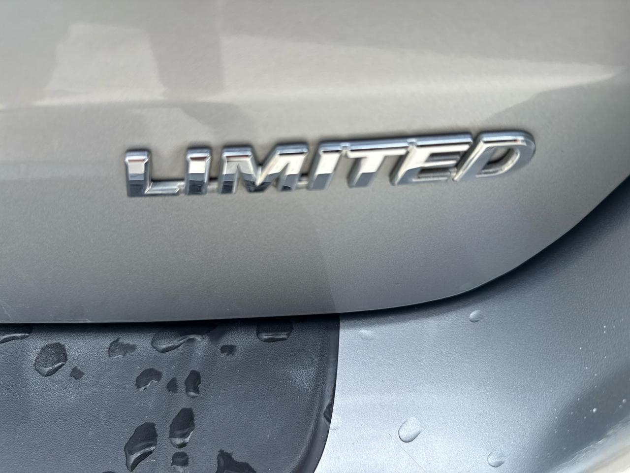 Toyota Sienna 5dr 7-Pass Van Ltd FWD (Natl) 2016