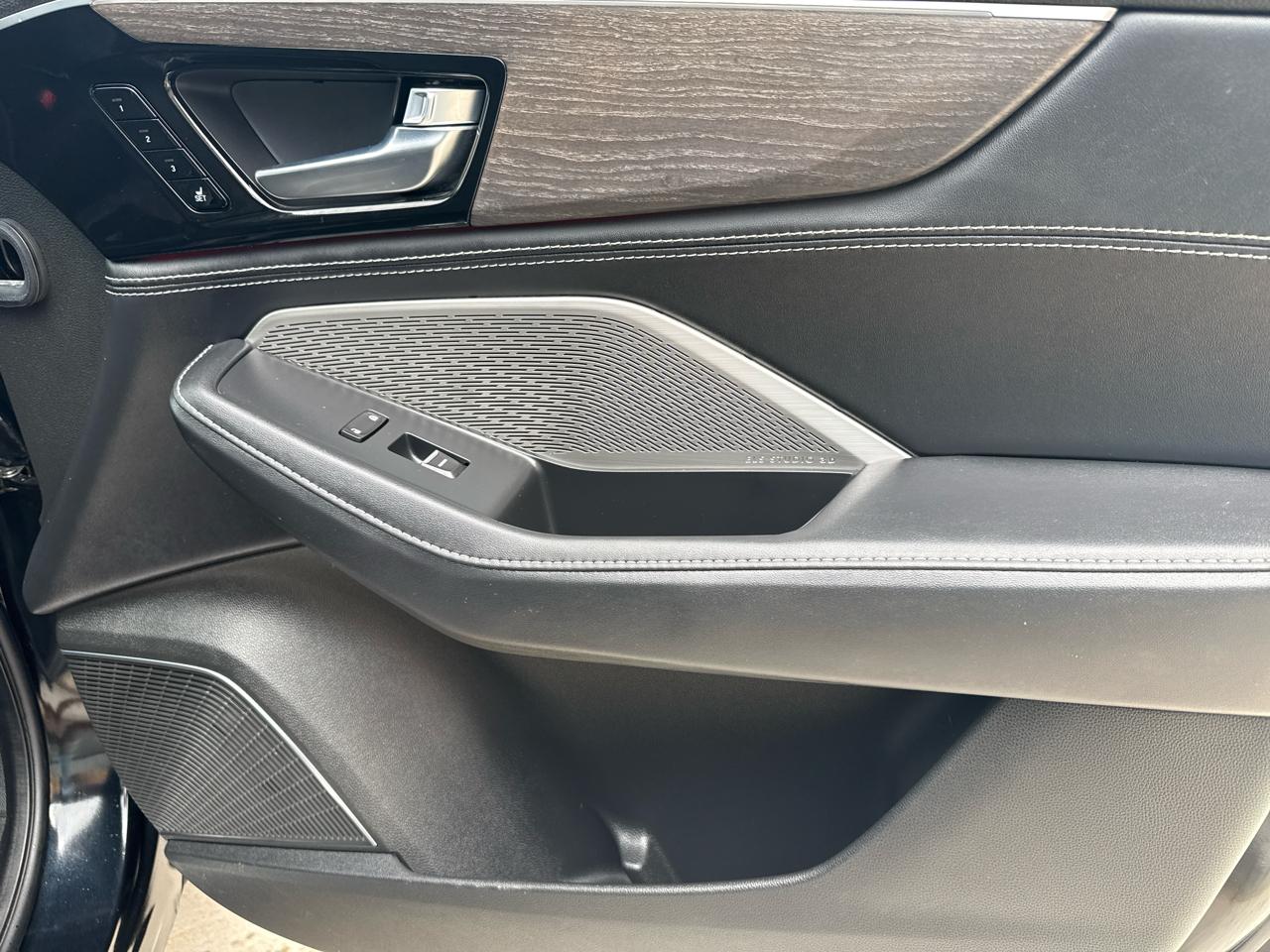 Acura MDX SH-AWD w/Advance Package 2023