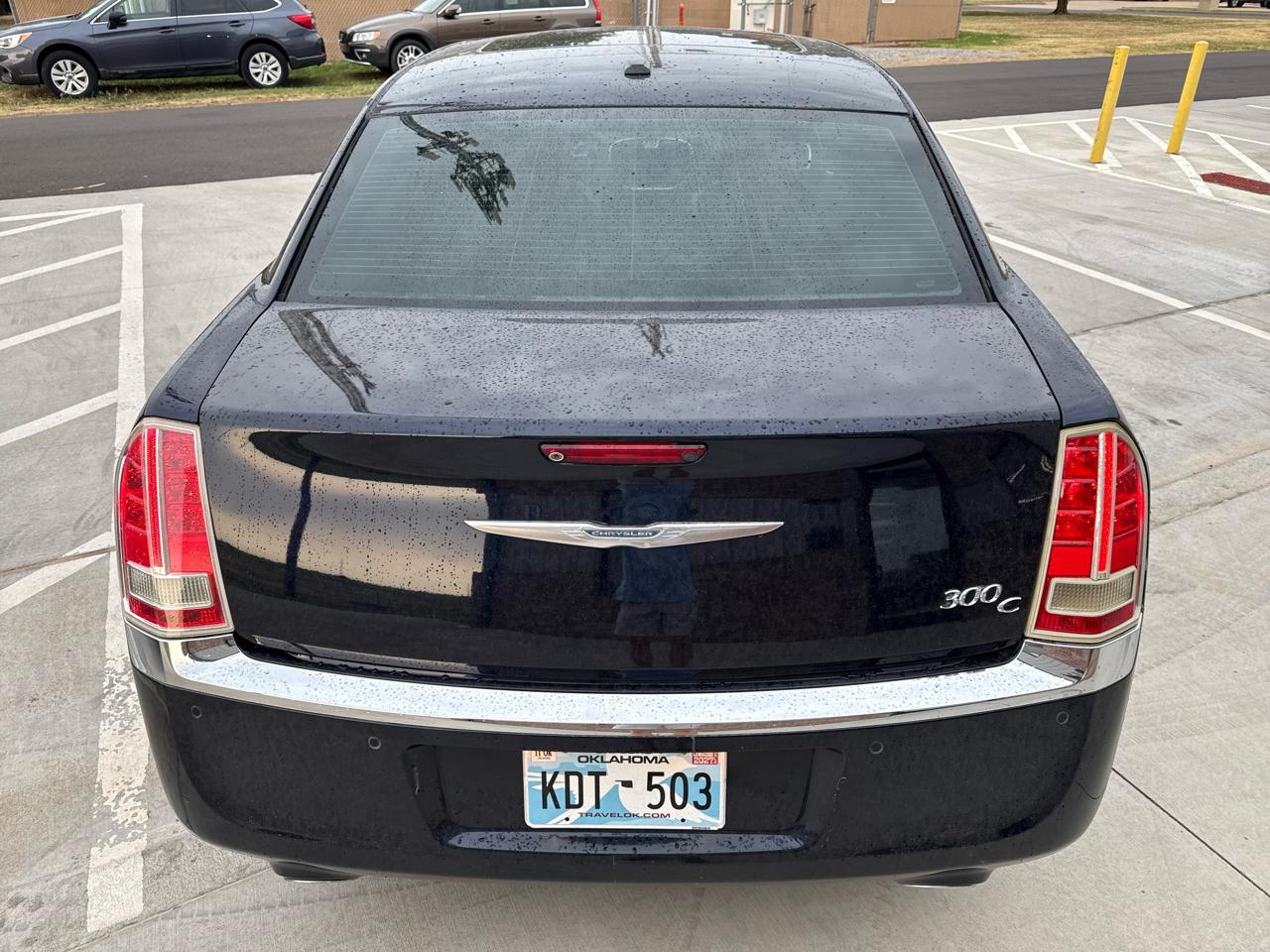 Chrysler 300 4dr Sdn 300C RWD 2011