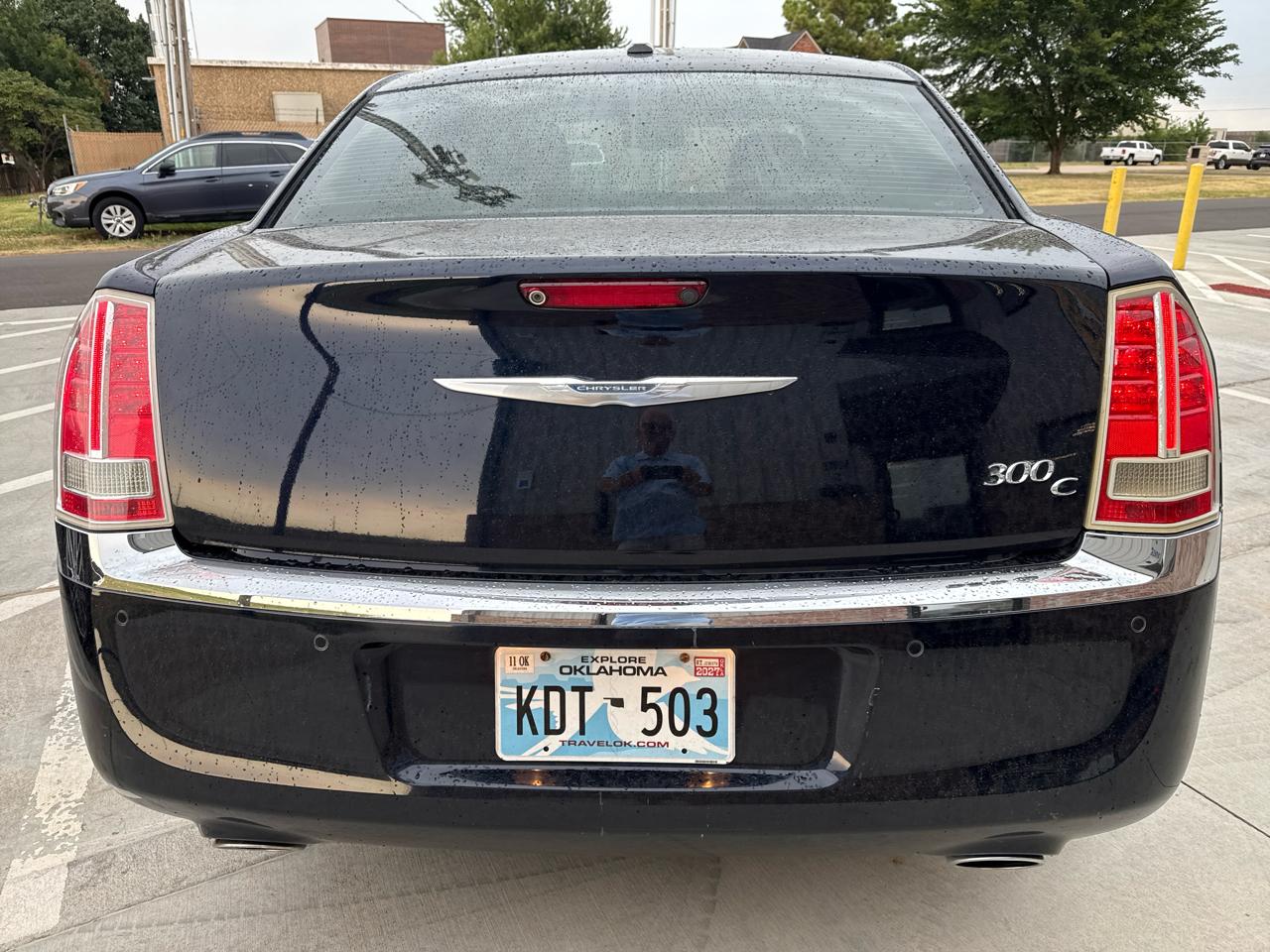 Chrysler 300 4dr Sdn 300C RWD 2011