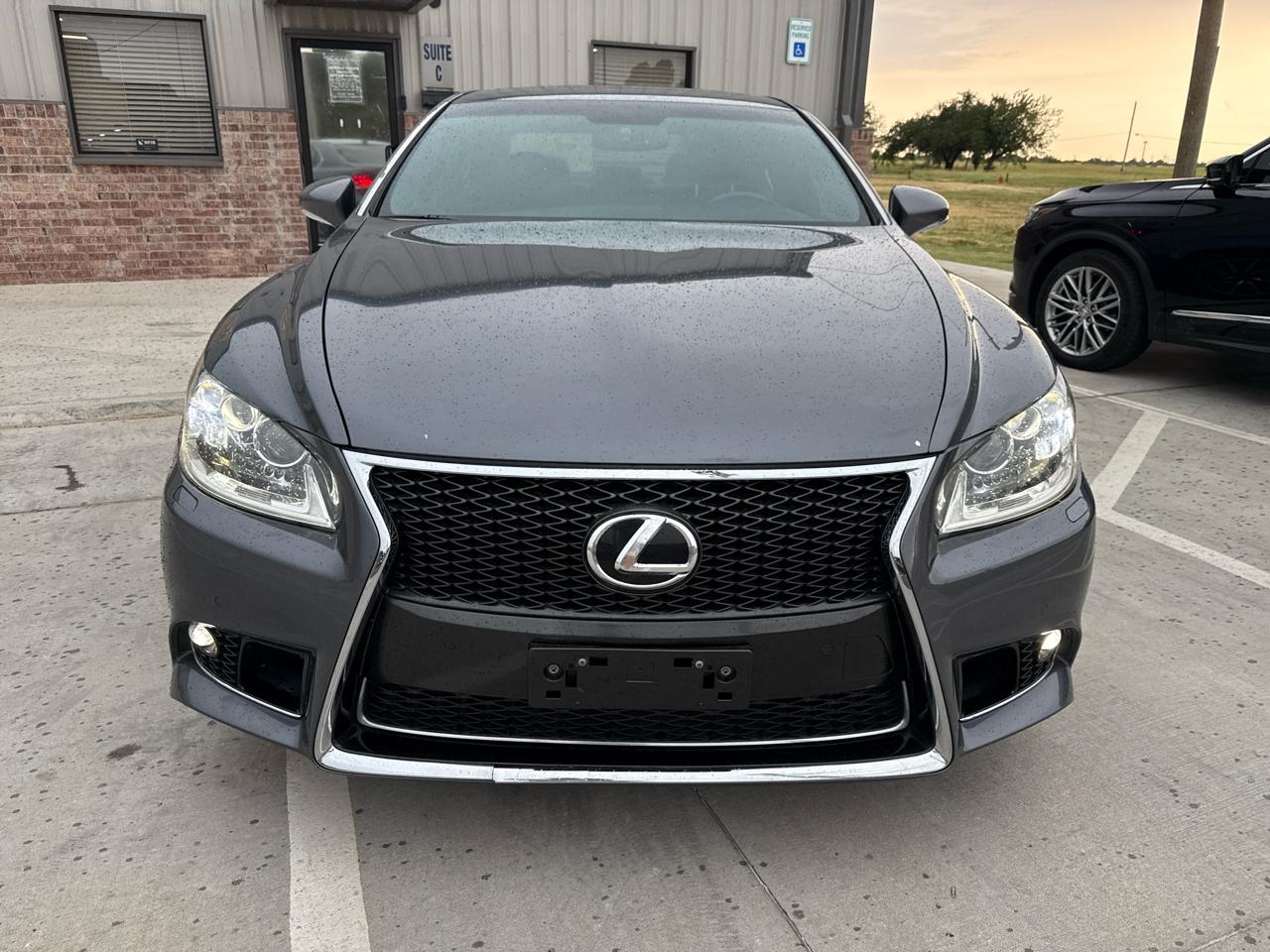 Lexus LS 460 4dr Sdn RWD 2015