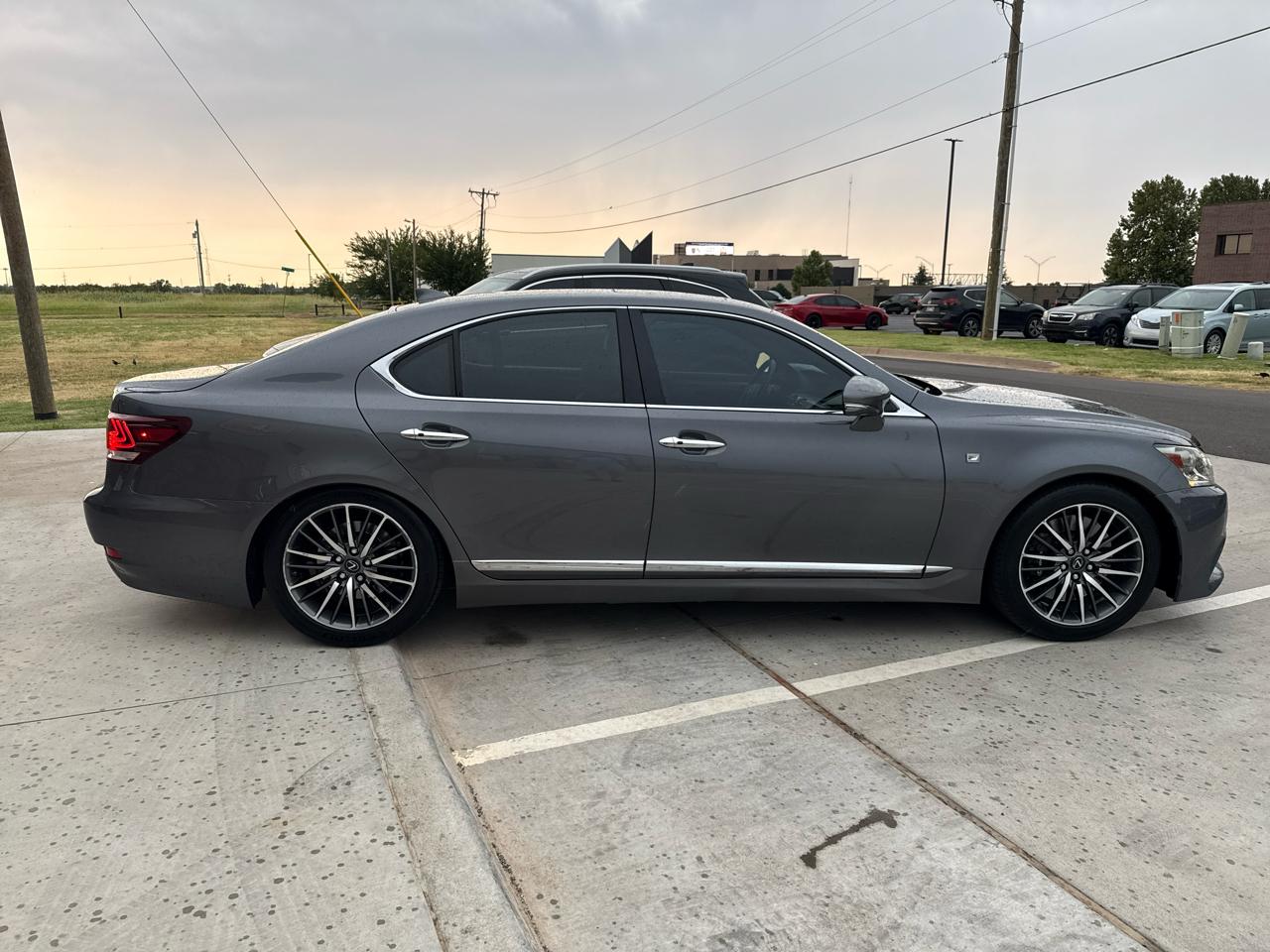 Lexus LS 460 4dr Sdn RWD 2015