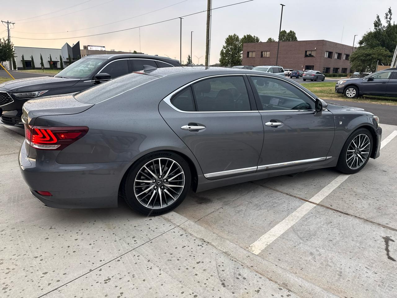 Lexus LS 460 4dr Sdn RWD 2015