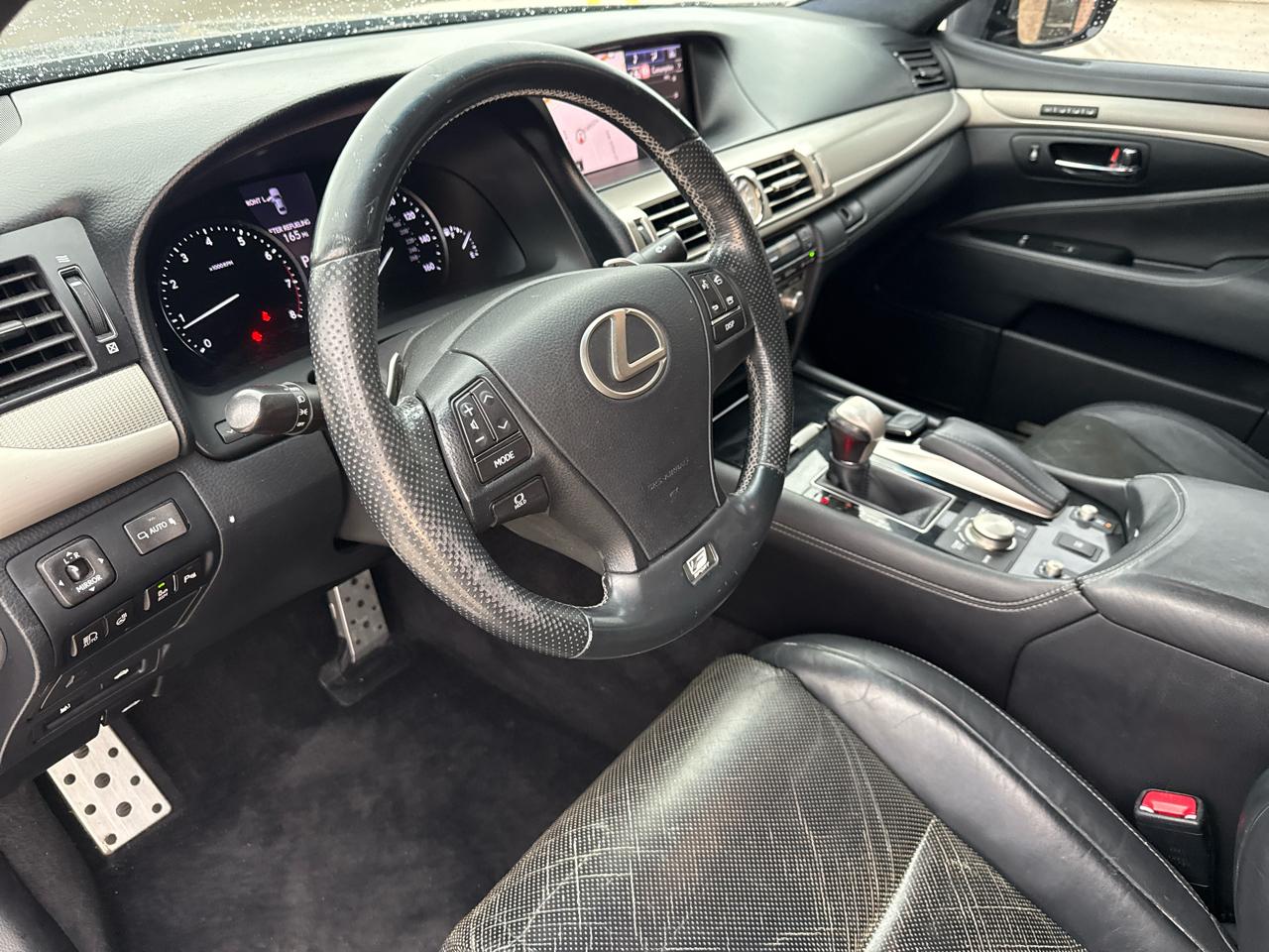 Lexus LS 460 4dr Sdn RWD 2015