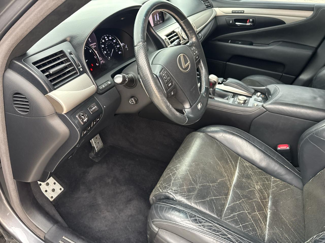 Lexus LS 460 4dr Sdn RWD 2015