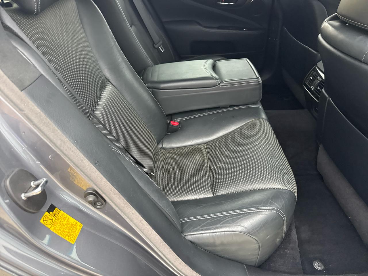 Lexus LS 460 4dr Sdn RWD 2015