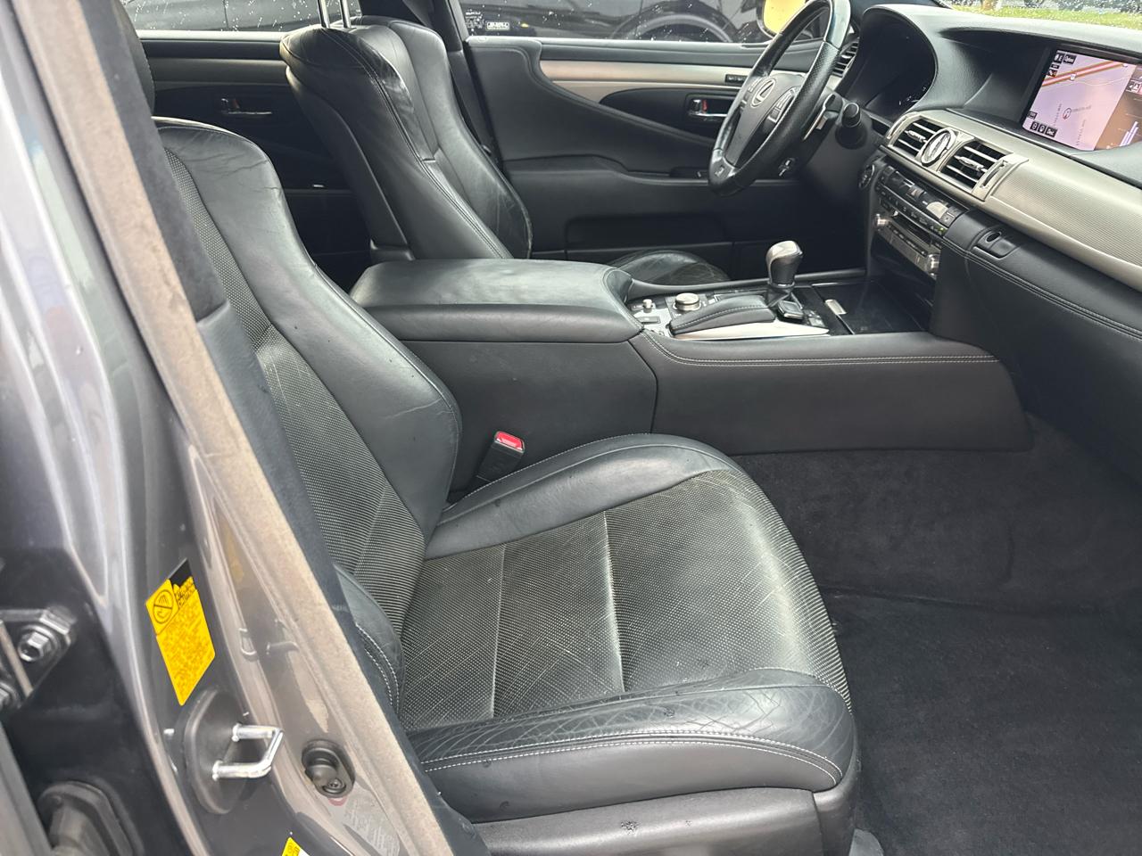 Lexus LS 460 4dr Sdn RWD 2015