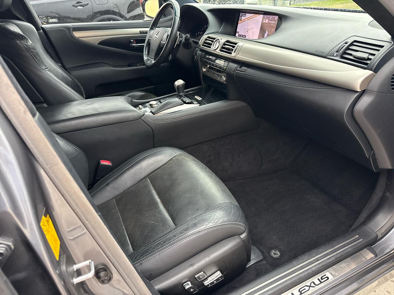 Lexus LS 460 4dr Sdn RWD 2015