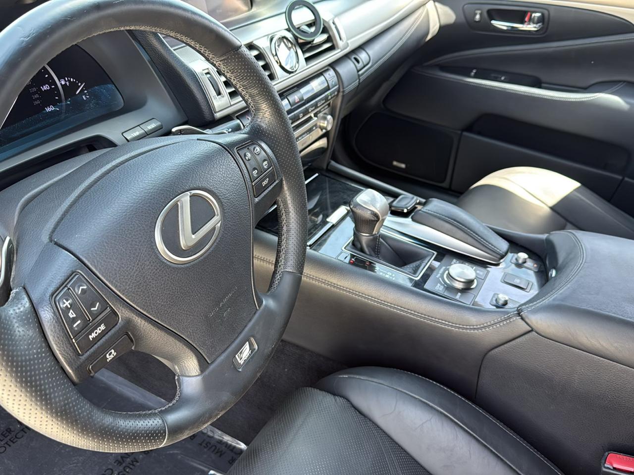Lexus LS 460 4dr Sdn RWD 2015