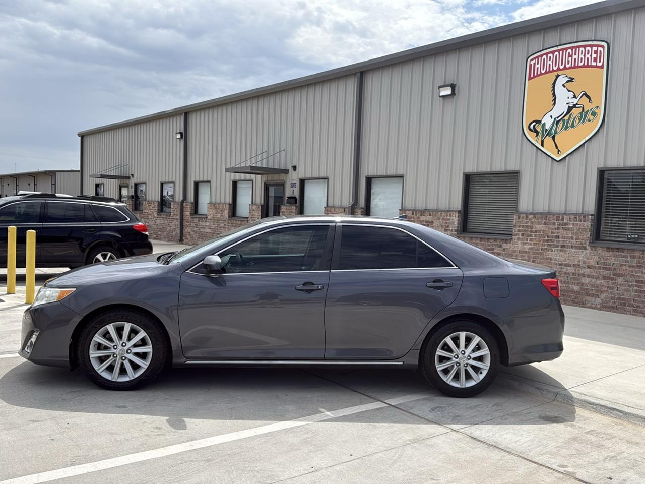 Toyota Camry 4dr Sdn V6 Auto XLE (Natl) 2012