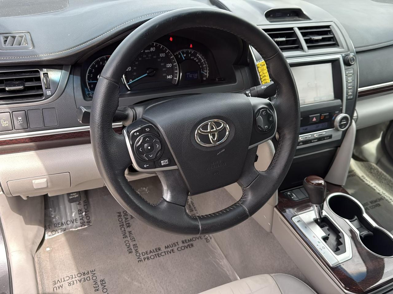 Toyota Camry 4dr Sdn V6 Auto XLE (Natl) 2012