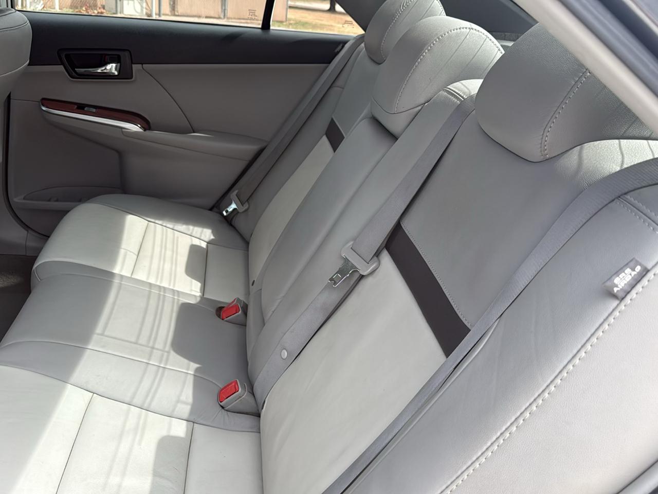 Toyota Camry 4dr Sdn V6 Auto XLE (Natl) 2012