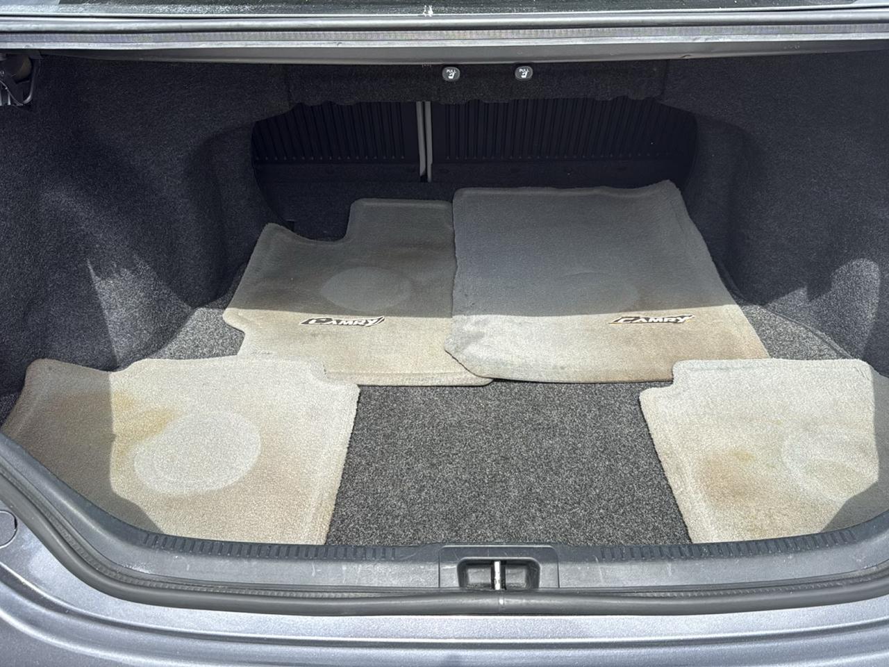 Toyota Camry 4dr Sdn V6 Auto XLE (Natl) 2012