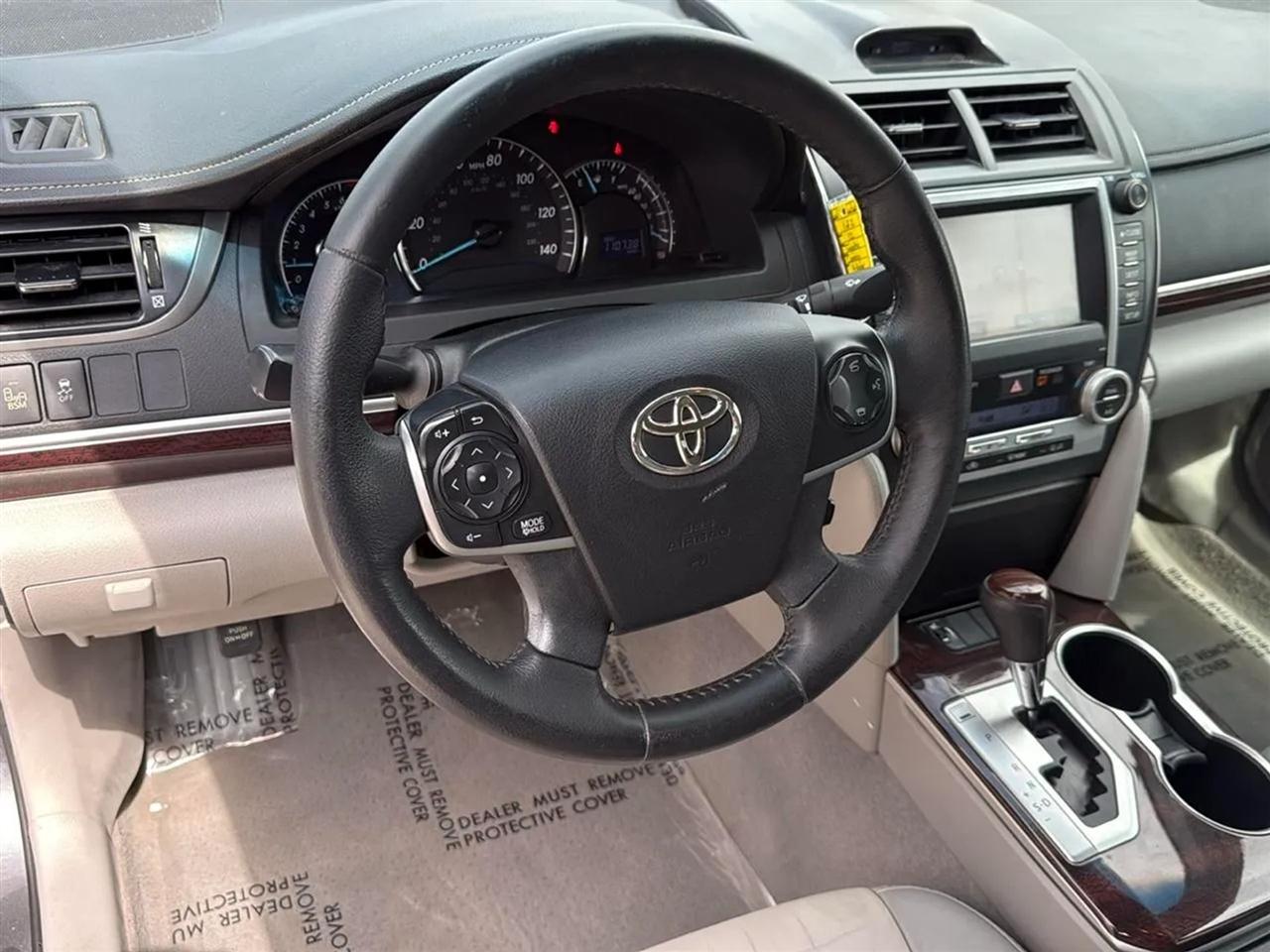 Toyota Camry 4dr Sdn V6 Auto XLE (Natl) 2012