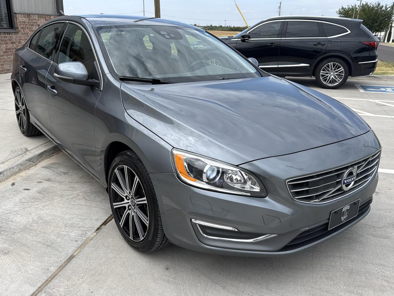 Volvo S60 T5 FWD Inscription Platinum 2017