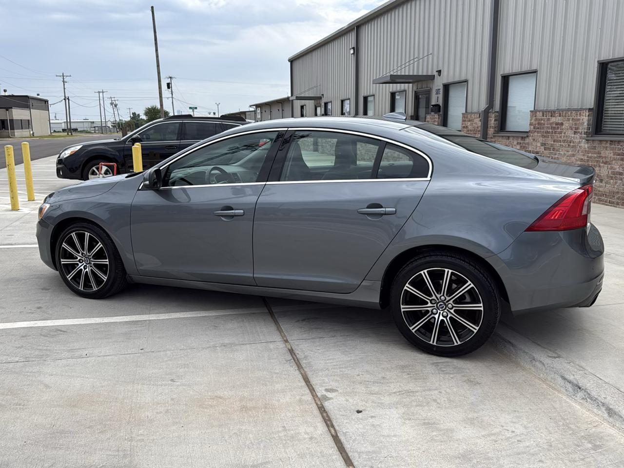 Volvo S60 T5 FWD Inscription Platinum 2017