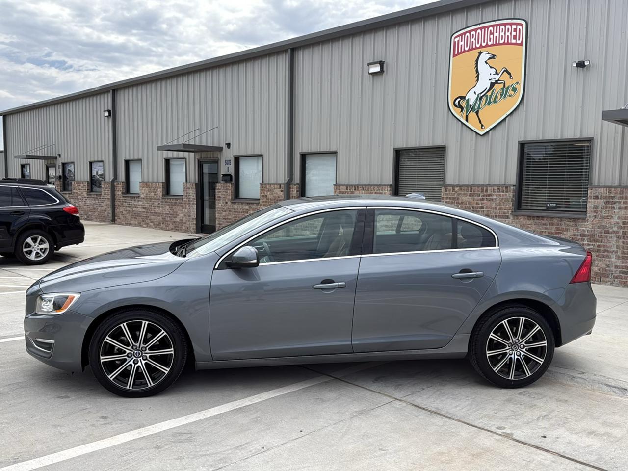 Volvo S60 T5 FWD Inscription Platinum 2017