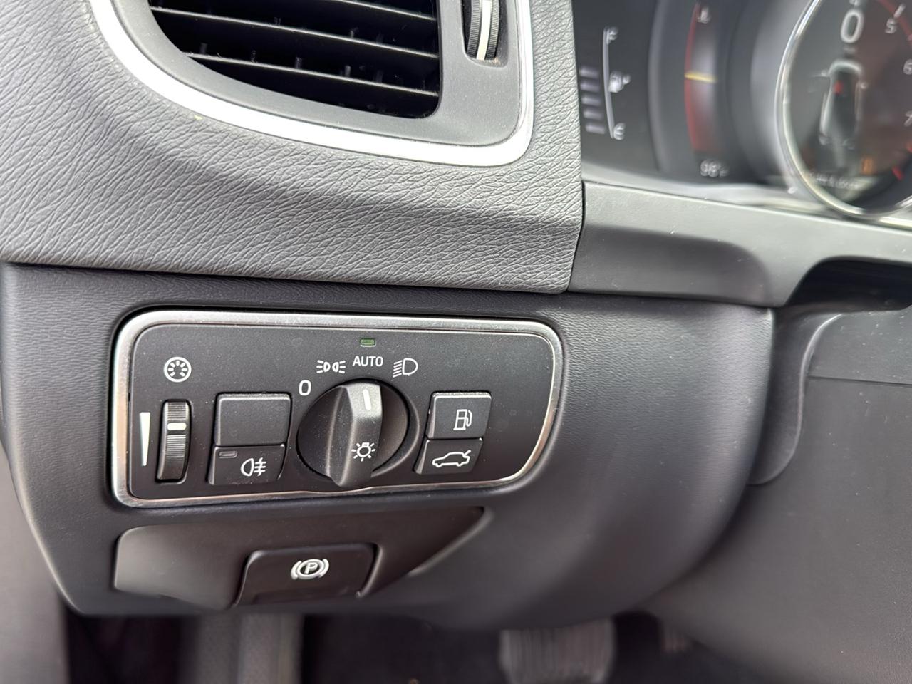 Volvo S60 T5 FWD Inscription Platinum 2017