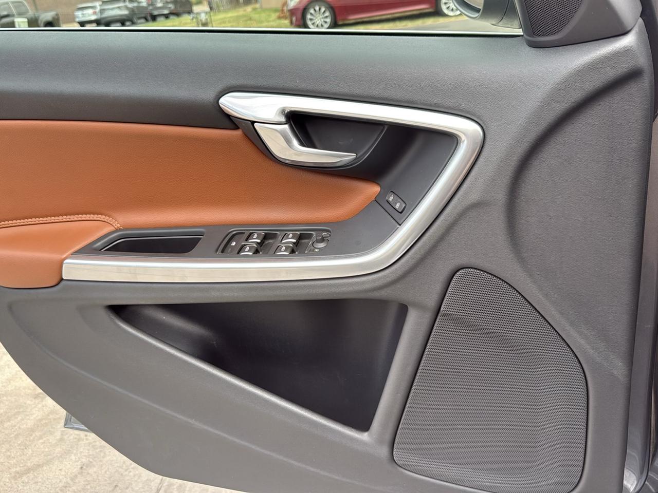 Volvo S60 T5 FWD Inscription Platinum 2017