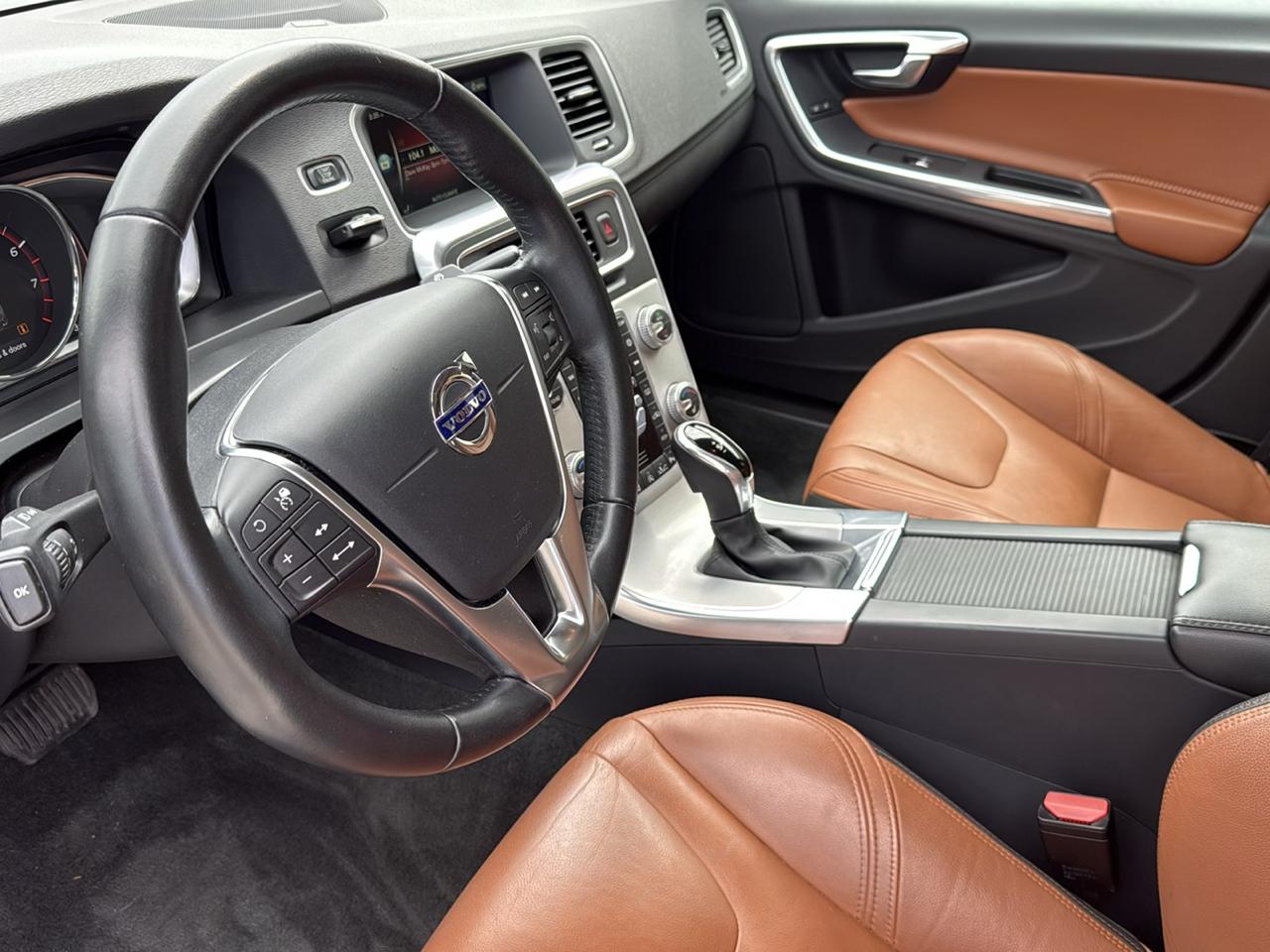 Volvo S60 T5 FWD Inscription Platinum 2017