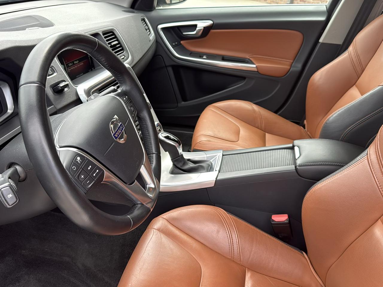 Volvo S60 T5 FWD Inscription Platinum 2017