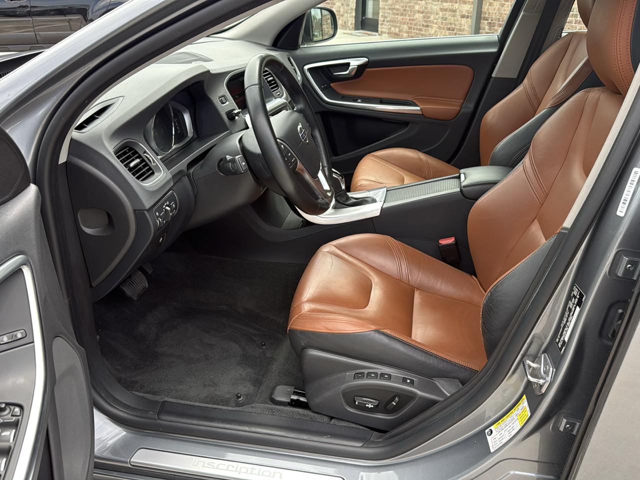Volvo S60 T5 FWD Inscription Platinum 2017