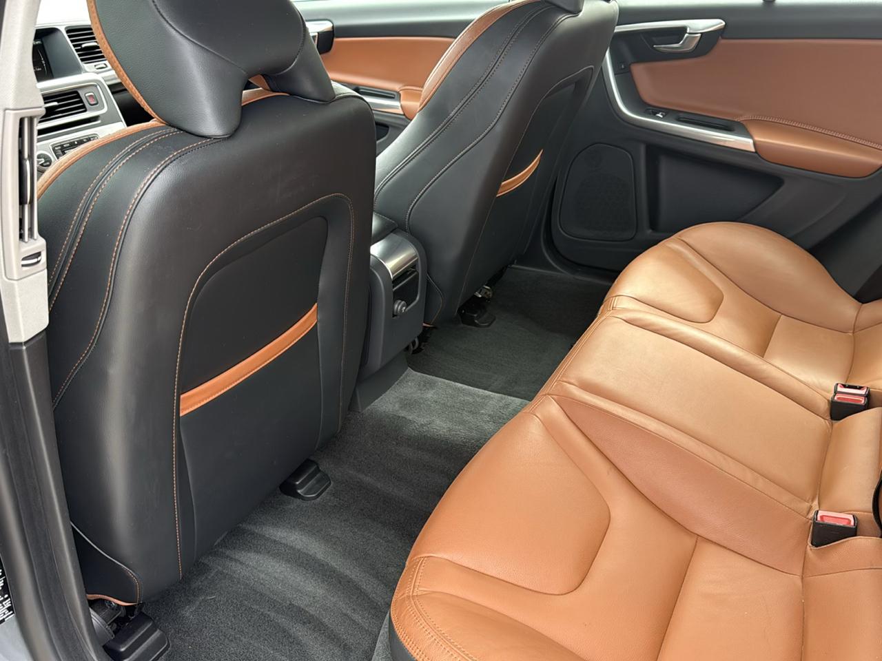 Volvo S60 T5 FWD Inscription Platinum 2017