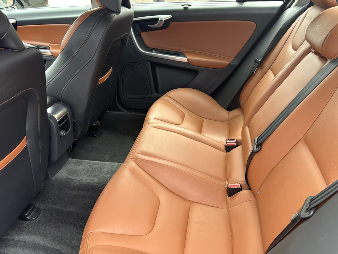Volvo S60 T5 FWD Inscription Platinum 2017