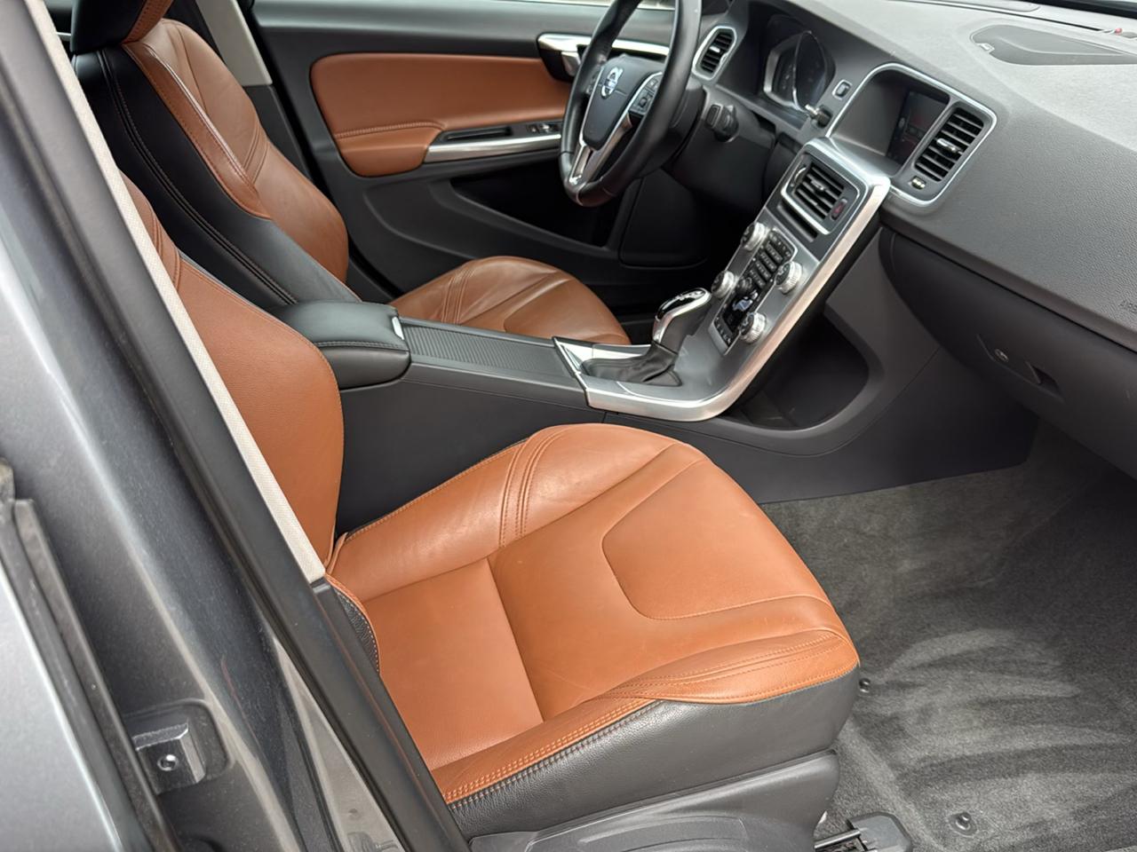 Volvo S60 T5 FWD Inscription Platinum 2017