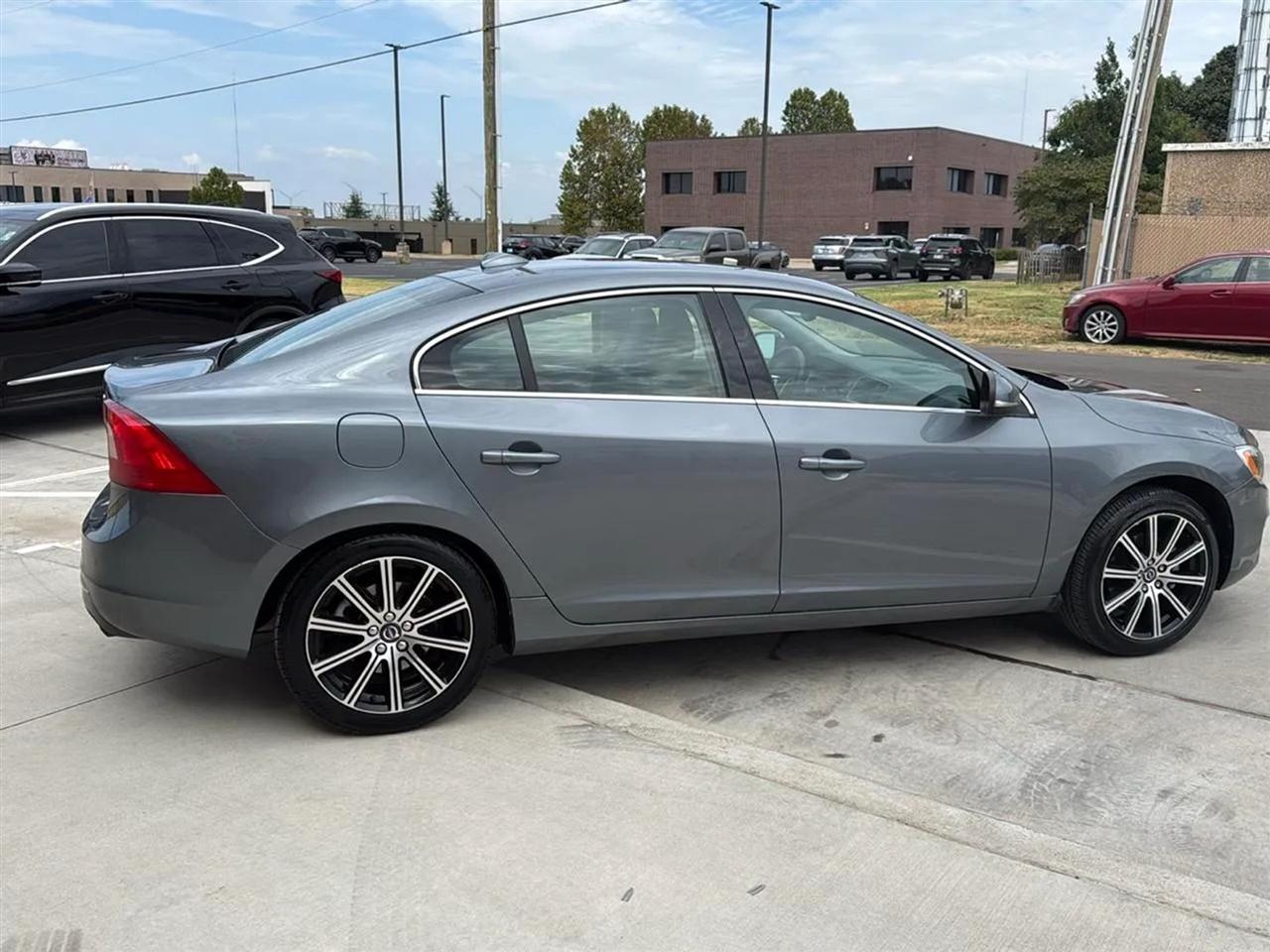 Volvo S60 T5 FWD Inscription Platinum 2017
