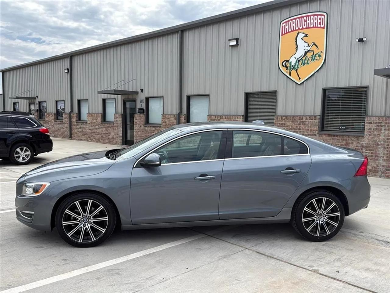 Volvo S60 T5 FWD Inscription Platinum 2017