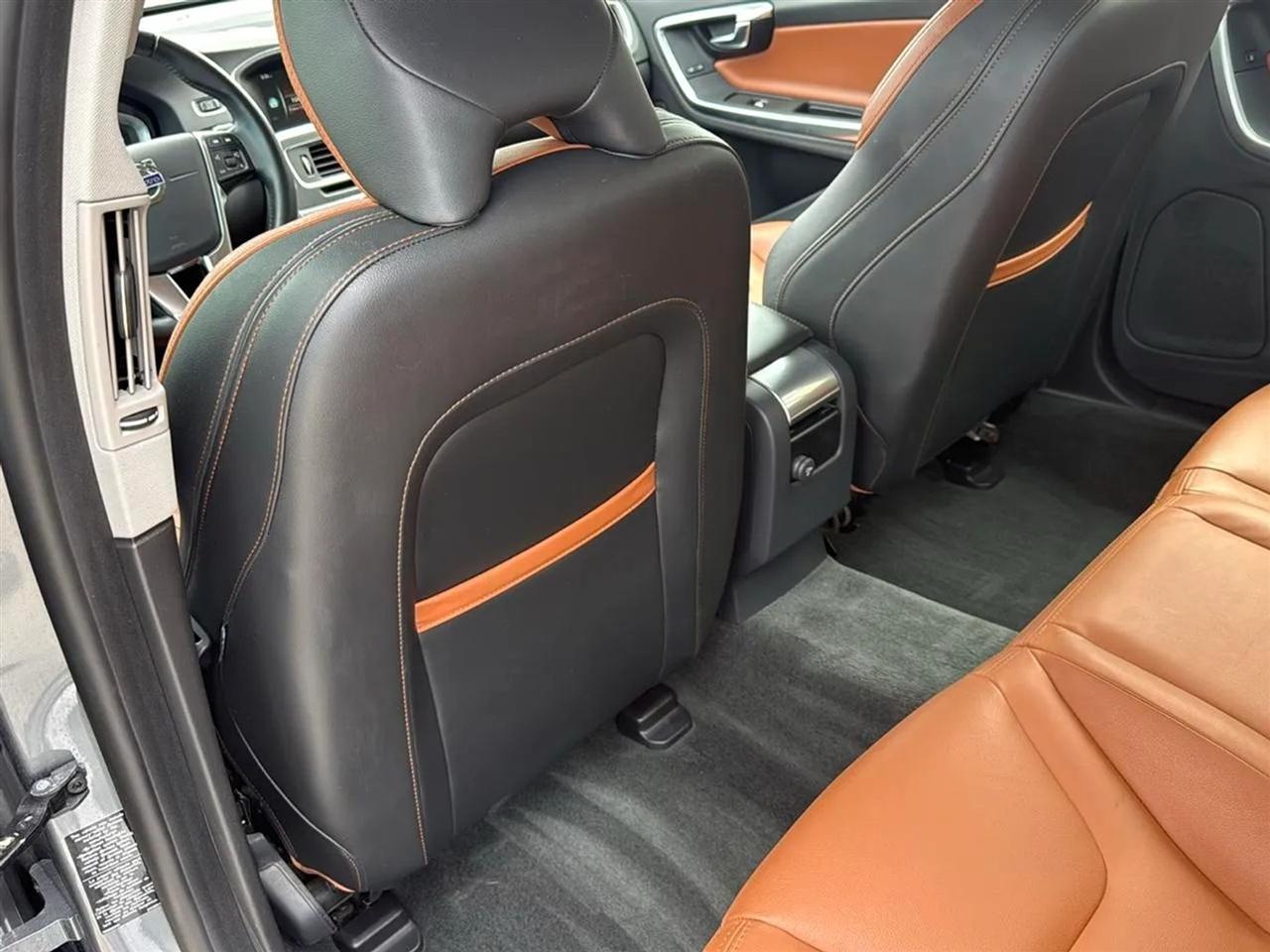 Volvo S60 T5 FWD Inscription Platinum 2017