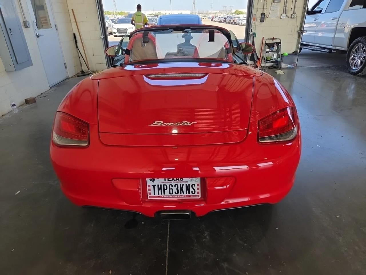 Porsche Boxster 2dr Roadster 2011