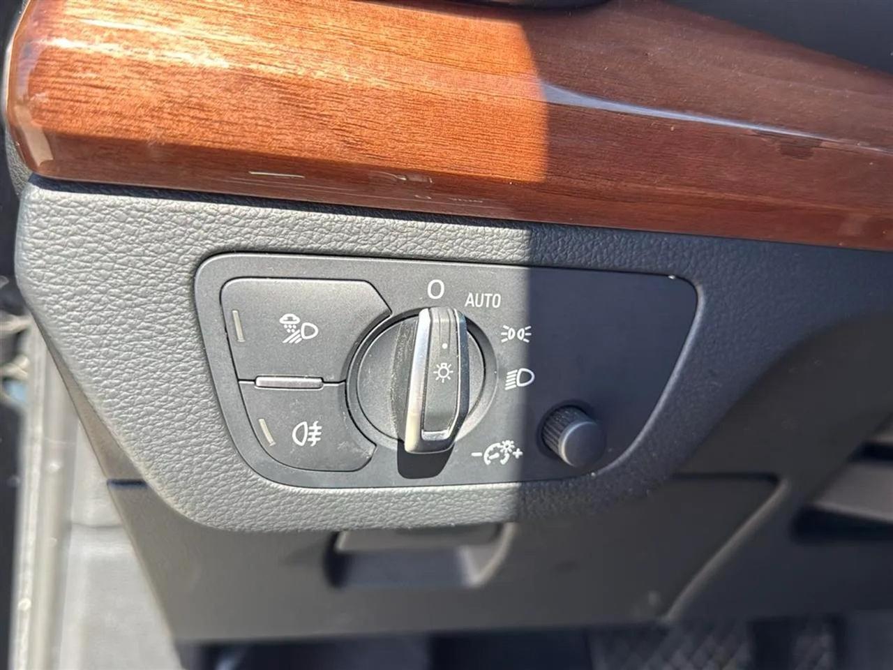 Audi Q5 Premium 45 TFSI quattro 2021
