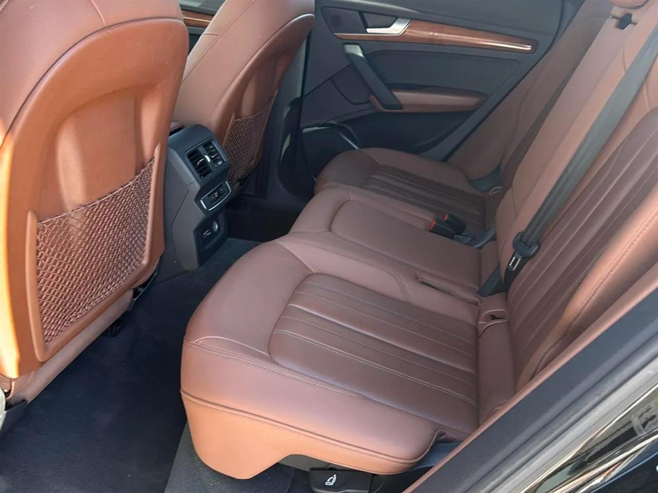 Audi Q5 Premium 45 TFSI quattro 2021