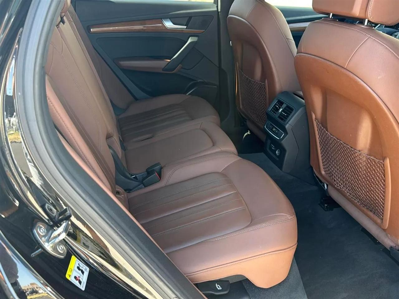 Audi Q5 Premium 45 TFSI quattro 2021