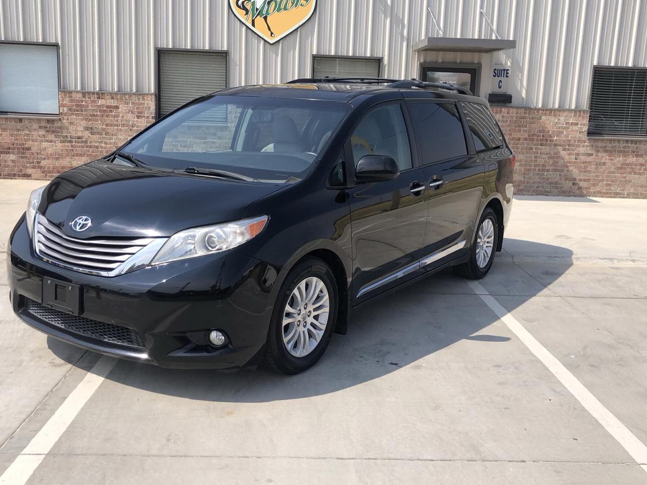 Toyota Sienna 5dr 8-Pass Van XLE Premium FWD (Natl) 2015